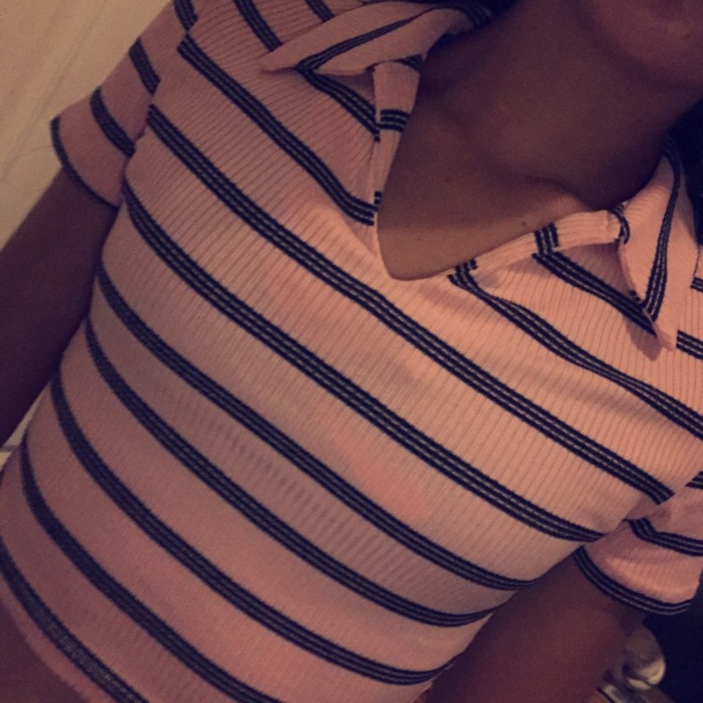 Cute collar tee brand new